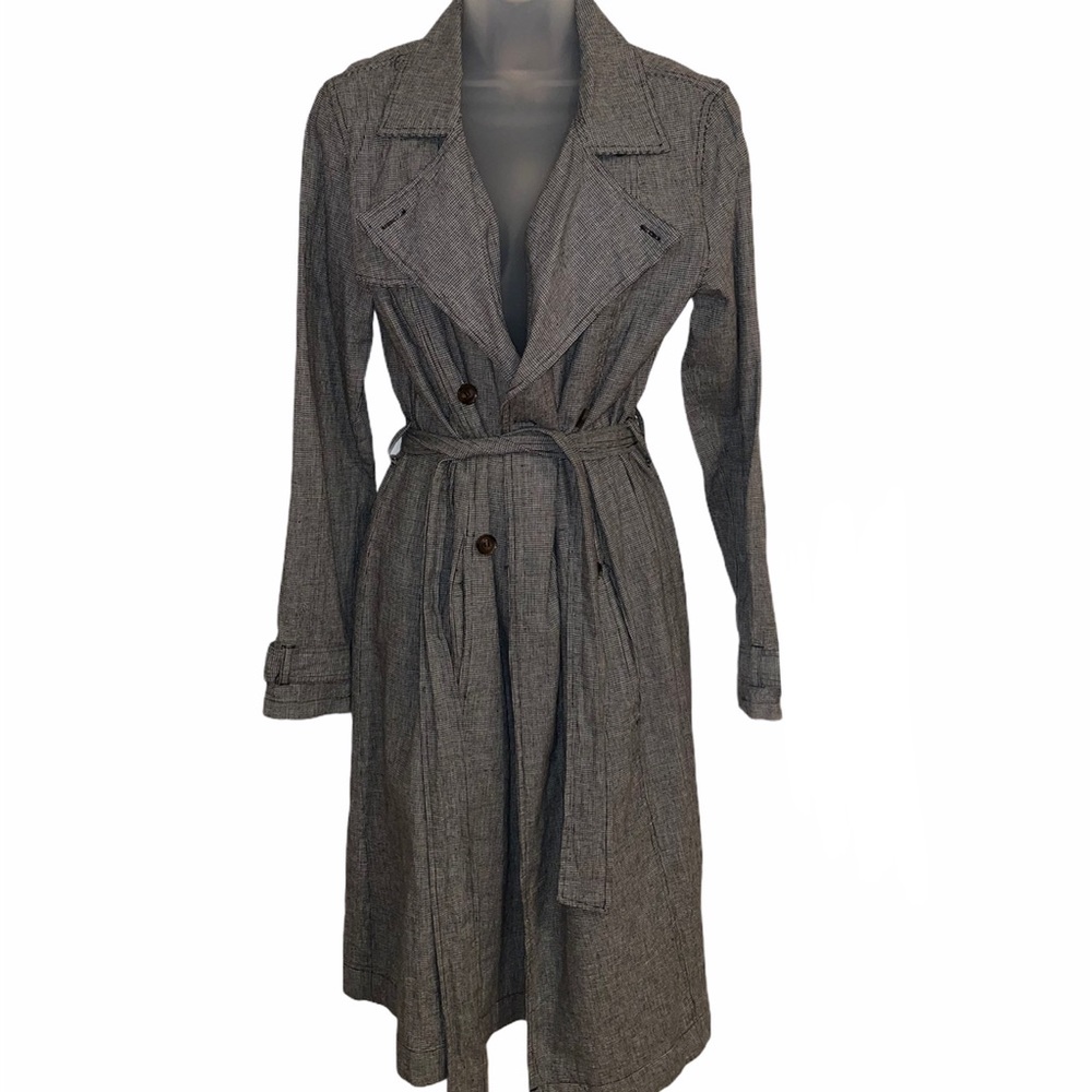 SOLD! Forever 21 Houndstooth-patterned Trench Coat